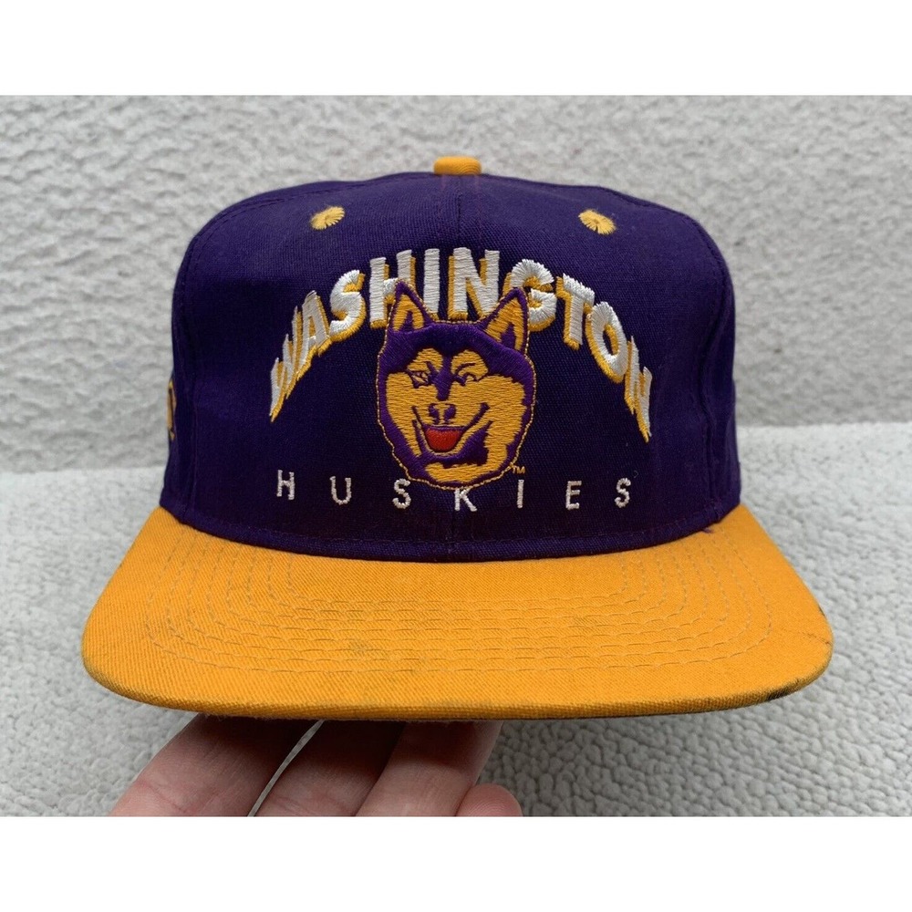 VTG Washington Huskies Snapback Hat #1 Apparel Shadow Arch Back Spell‎ Out USA